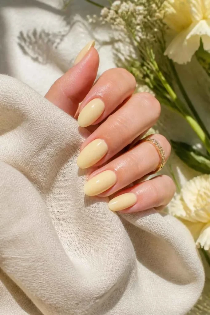Minimalist Gel Nails